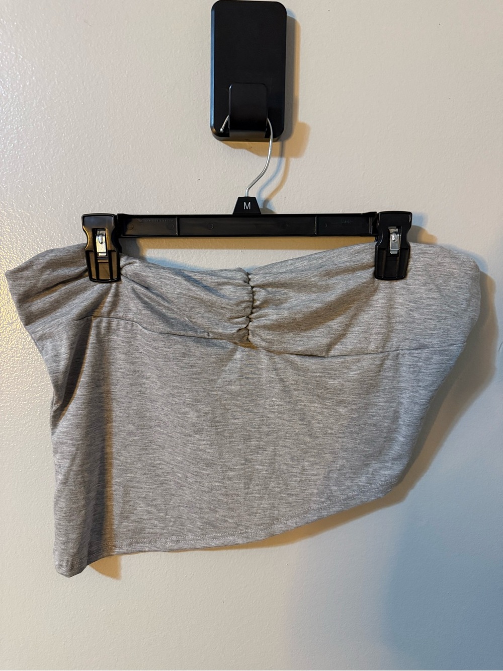 PrettyLittleThing Gray Strapless Ruched Crop top size 14